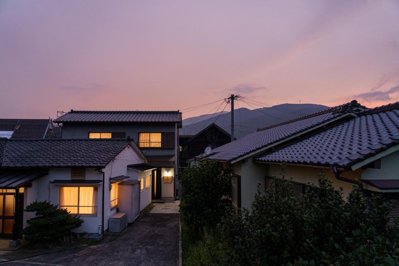 Yufu-No-Yu Shiki Iyashi Villa Exterior photo
